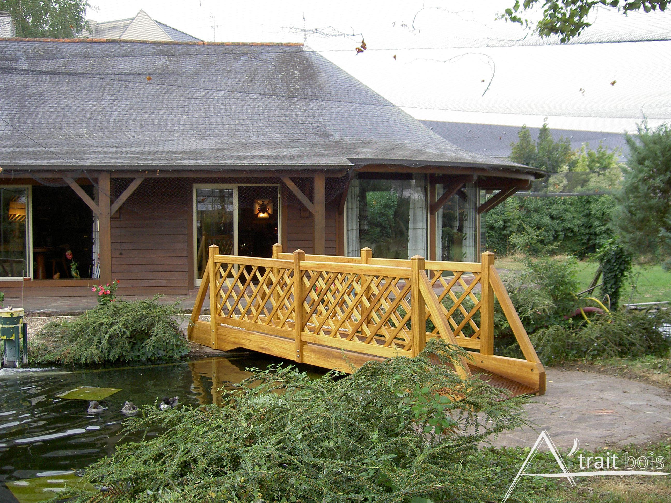 Construction passerelle en bois